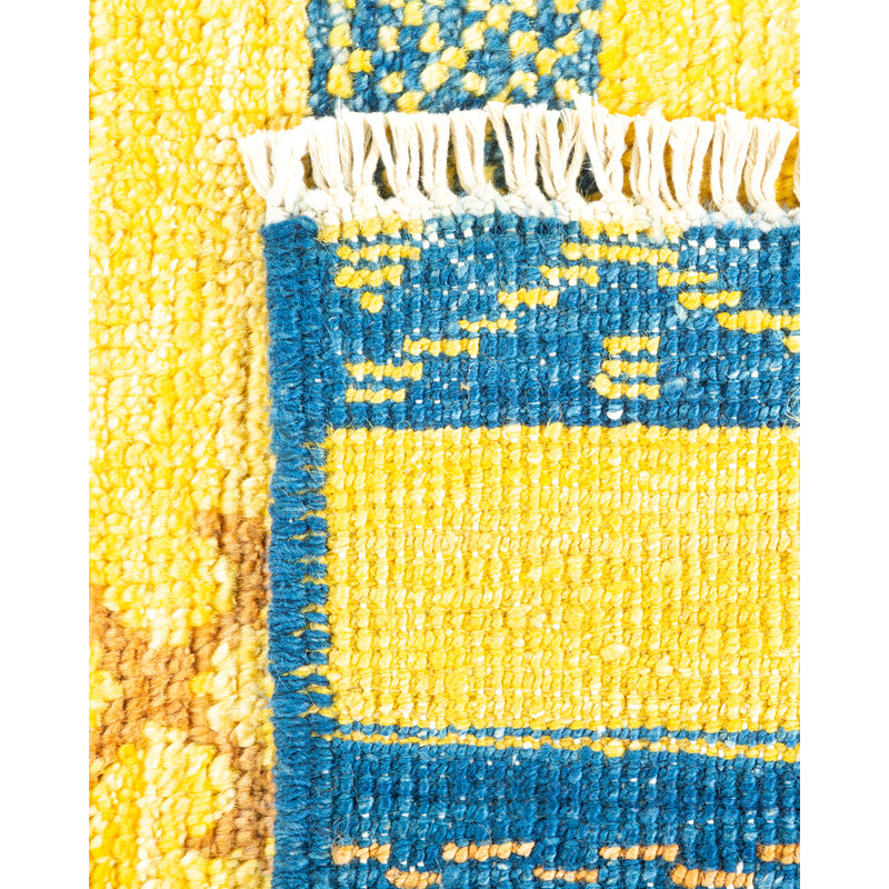 Luxurious Hand-Knotted Wool Area Rug in Blue - 4' x 6'