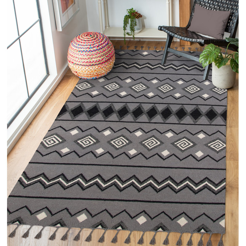 Dove Gray 9' x 12' Handwoven Wool Area Rug