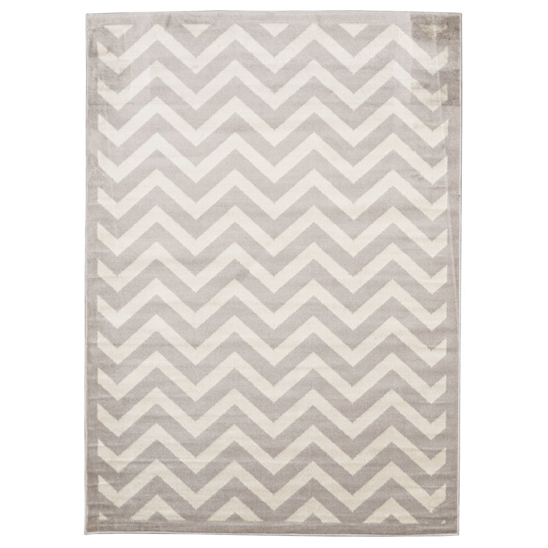 Chevron Elegance Off-White and Grey 8' x 10' Synthetic Rug