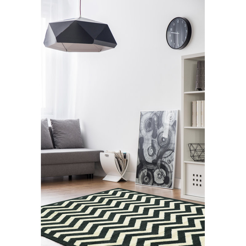 Chevron Charcoal and Ivory 8' x 10' Synthetic Rug