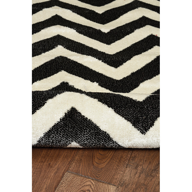 Chevron Charcoal and Ivory 8' x 10' Synthetic Rug
