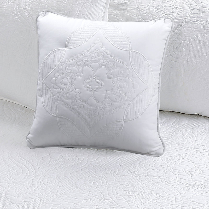 White Microfiber Twin Reversible Daybed Quilt Set