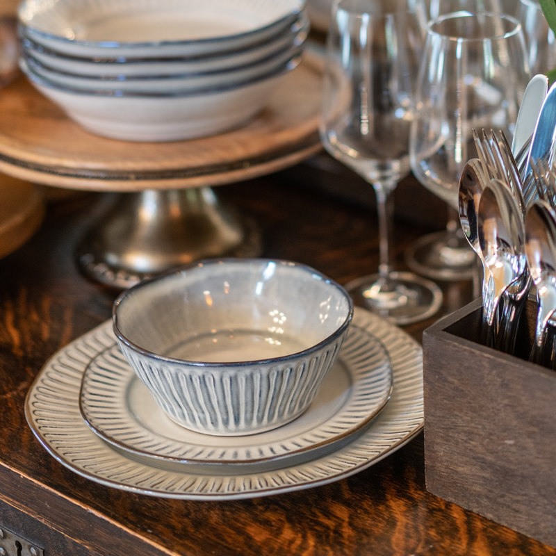 White Ceramic 12-Piece Dinnerware Set with Textured Design