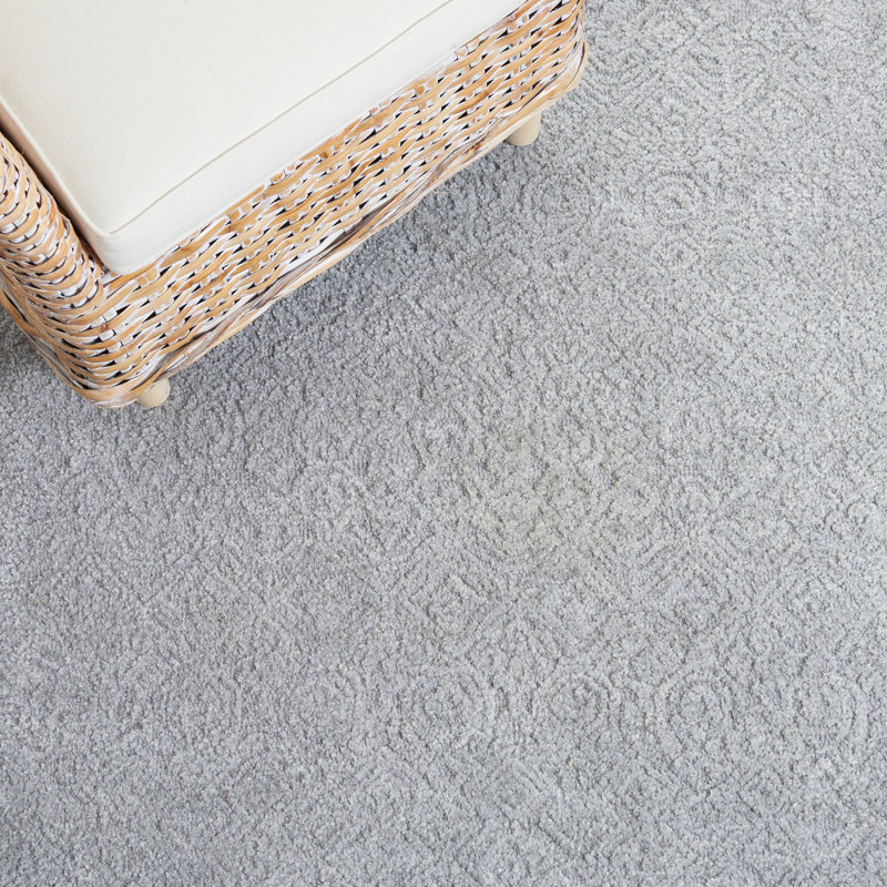 Handmade Gray Tufted Wool and Silk Area Rug 5' x 8'