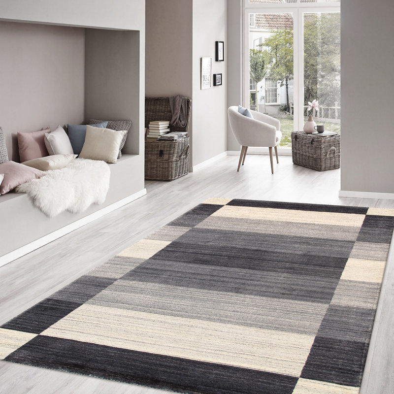 Handmade Off-White and Gray Wool Silk 4' x 6' Rug