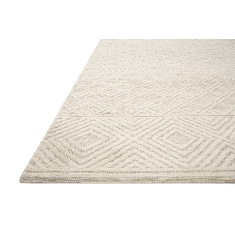 Ivory Geometric Rectangular Synthetic Indoor Rug