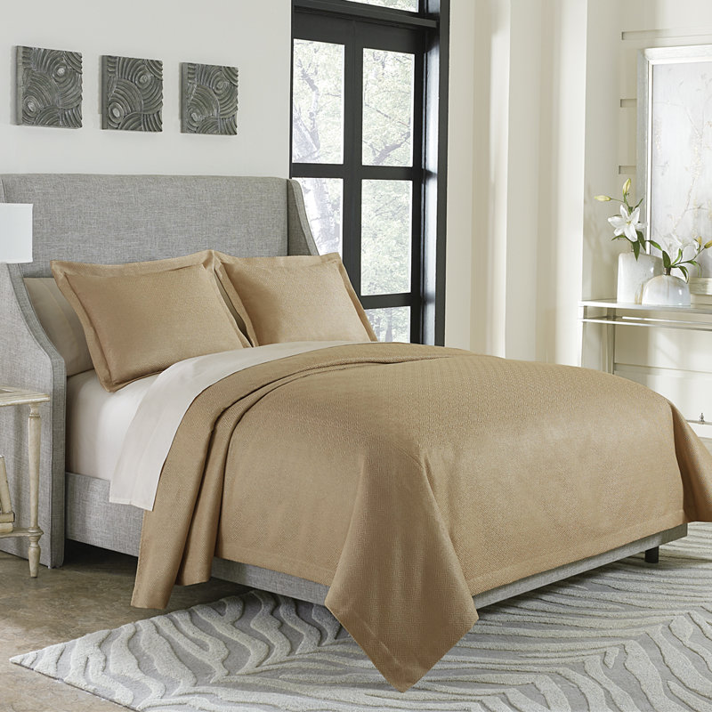 Alton Gold Queen 3-Piece Contemporary Reversible Bed Throw Set