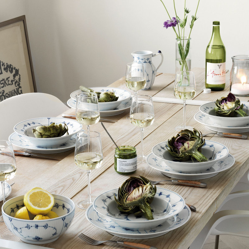Elegant Blue Fluted 23cm Ceramic Deep Plate