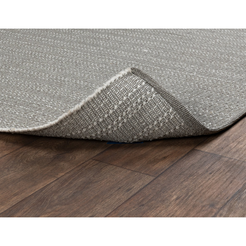 Charlevoix Light Grey Flatweave Synthetic Rug 5' x 8'