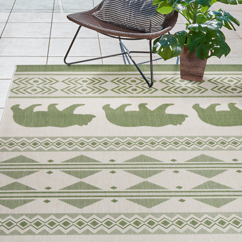 Ivory and Green Geometric Bear Flatweave Rug 8' x 10'