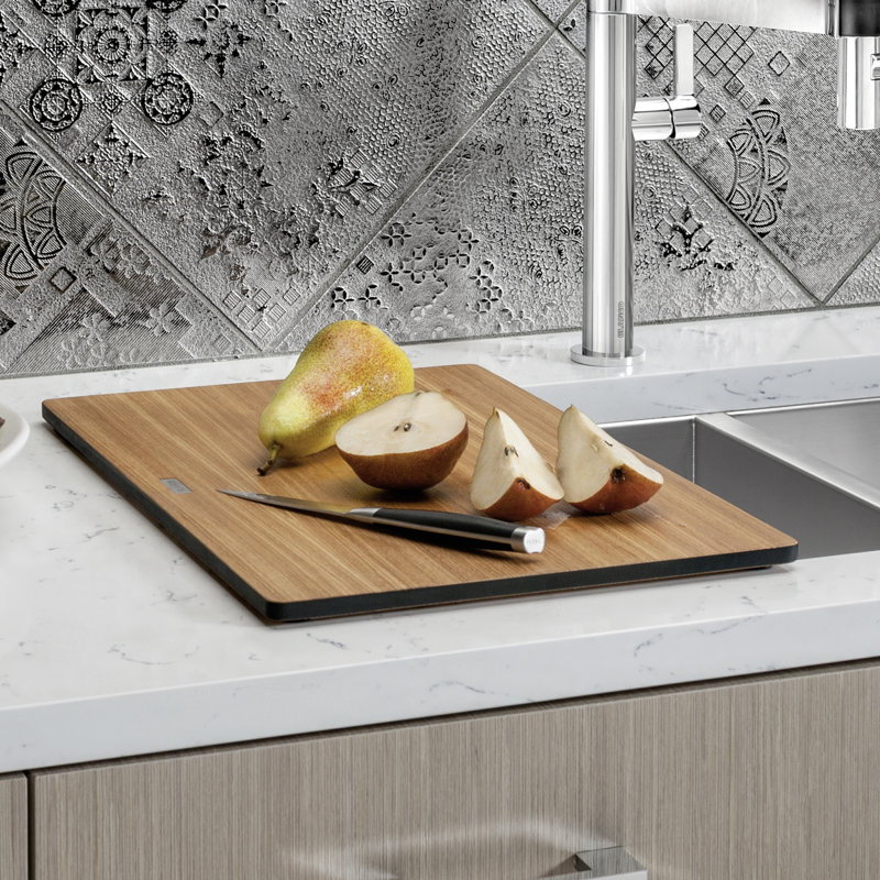 Quatrus Light Brown Ash Wood Rectangular Cutting Board