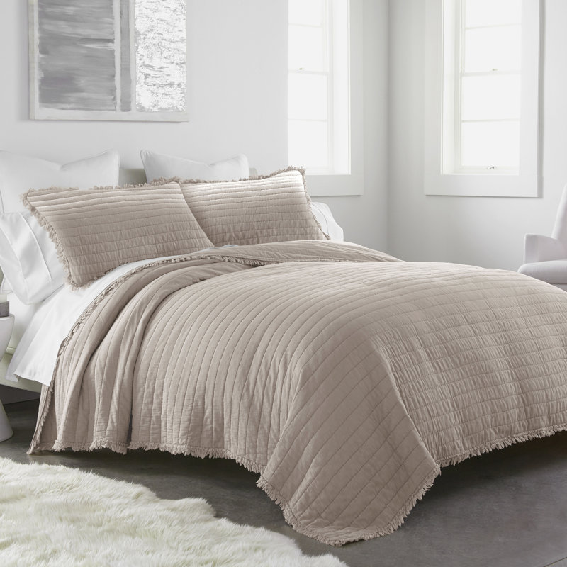 Delano Blush King Cotton Quilt Set with Shams
