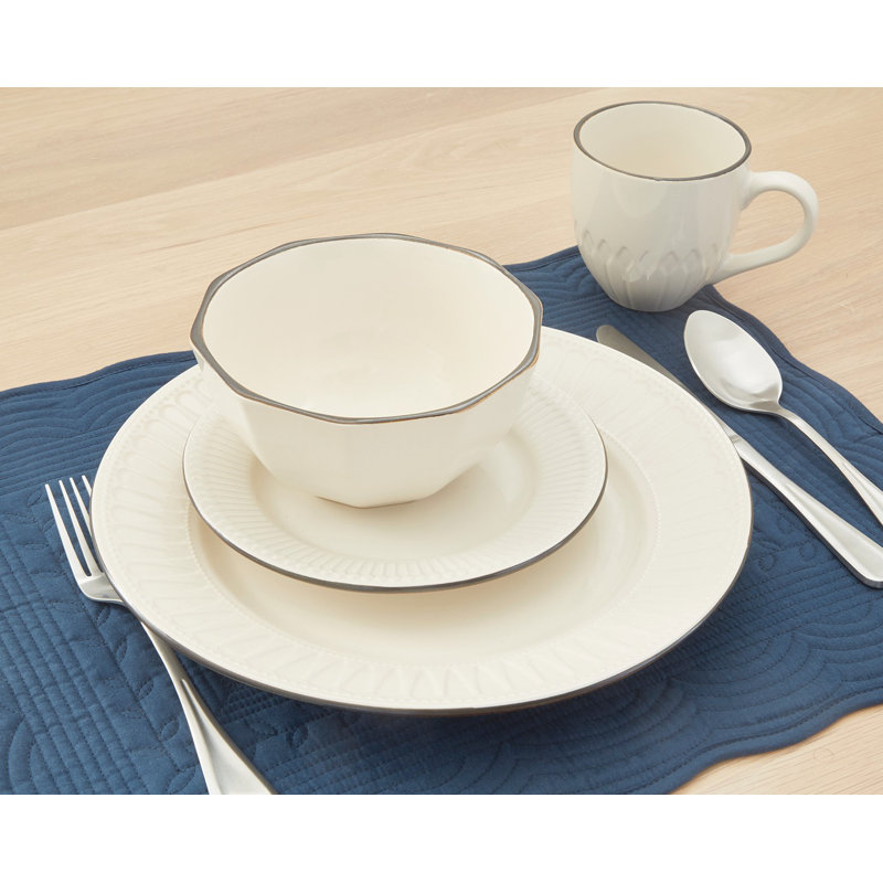 Sleek Ivory Ceramic 16-Piece Dinnerware Set for 4