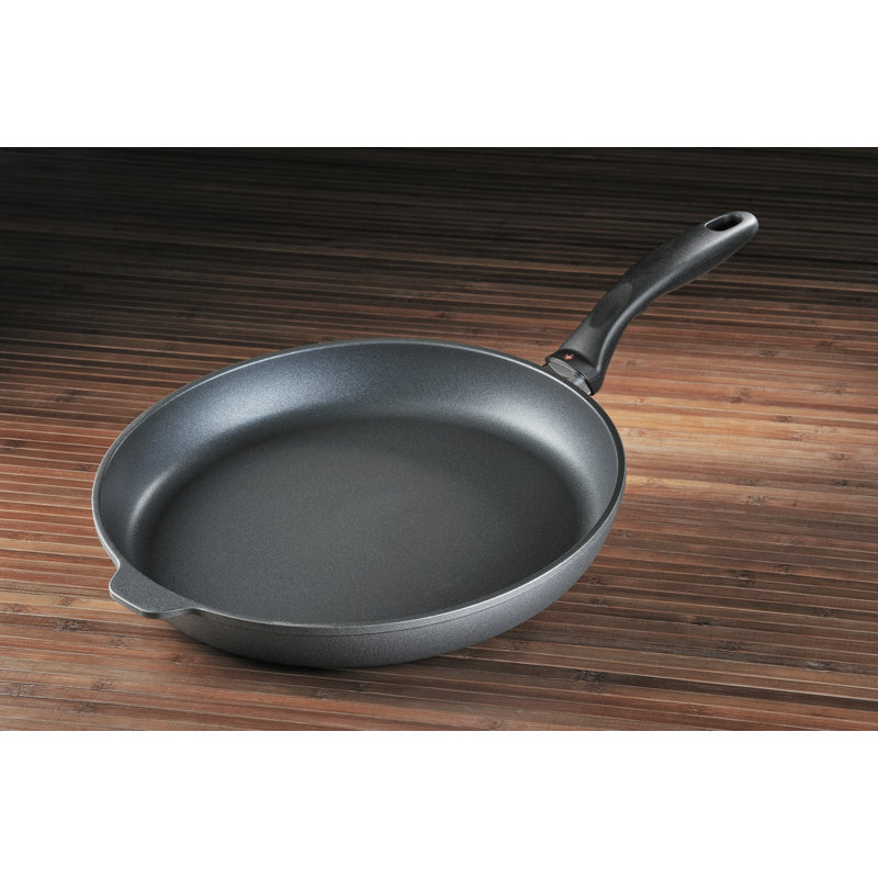 Black Aluminum Non-stick Fry Pan with Lid, 12.5 inches