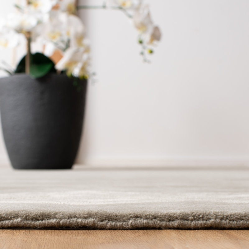 Sterling Elegance 6' x 9' Hand-Knotted Wool & Silk Area Rug