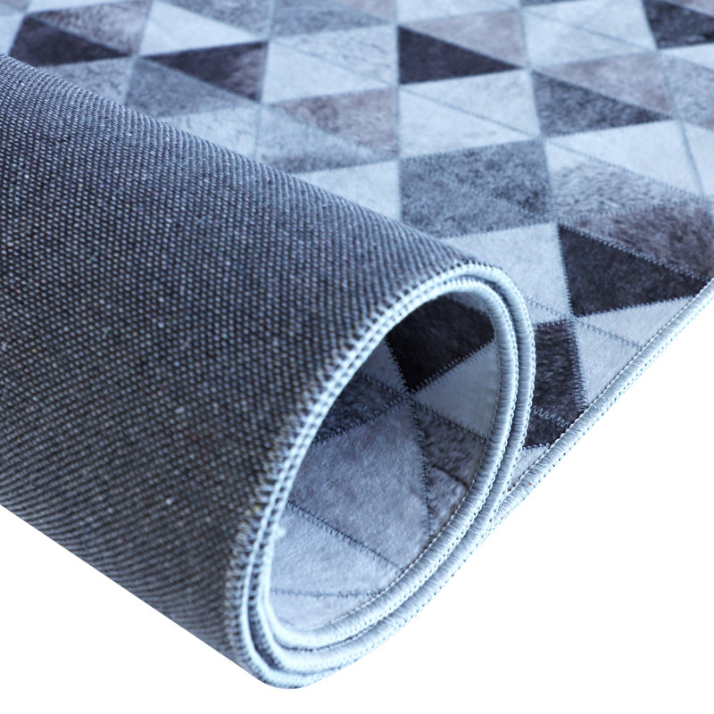 Diamond Mosaic Gray Faux Cowhide 4' x 6' Area Rug