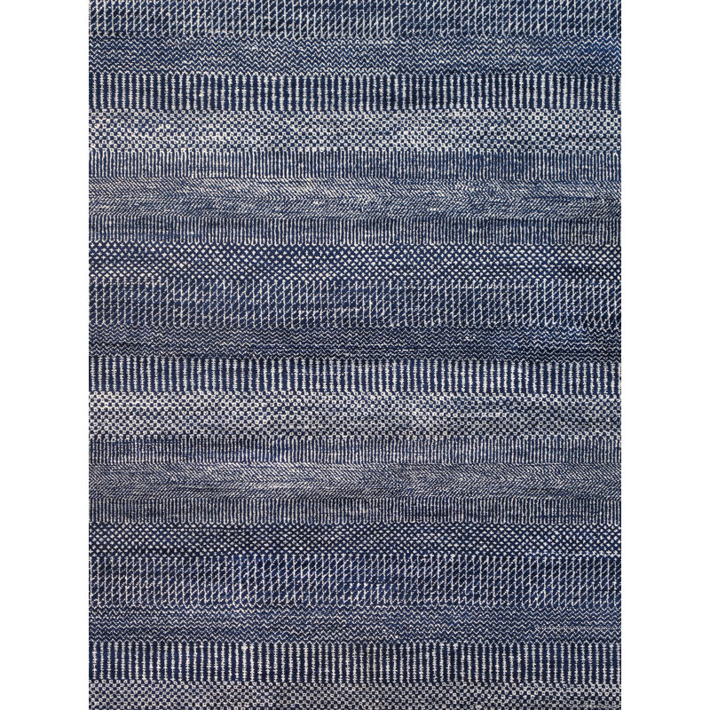 Elegant Blue Hand-Knotted Wool & Silk Blend Area Rug, 5'10" x 9'6"