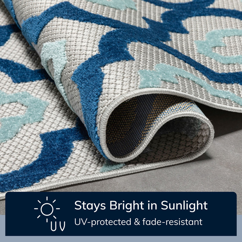 Reversible Geometric Blue Synthetic 3'11" x 5'3" Indoor/Outdoor Rug