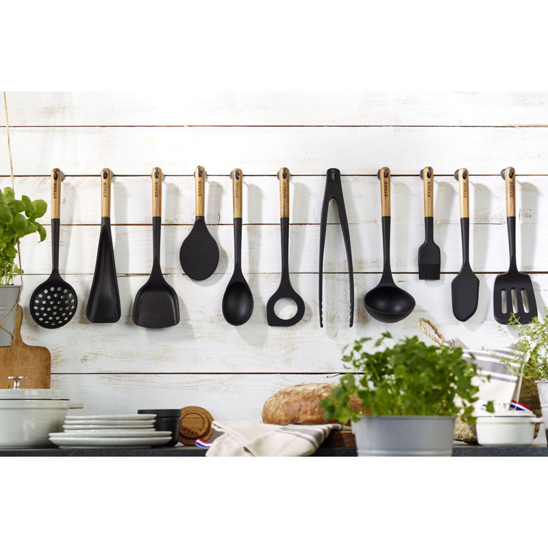 Black Silicone and Acacia Wood Pastry Brush
