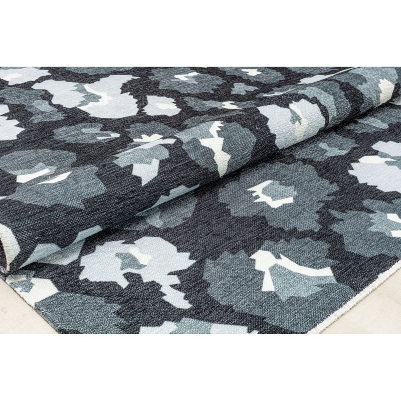 Maisie Primrose Path Gray Floral 5' x 7' Synthetic Area Rug