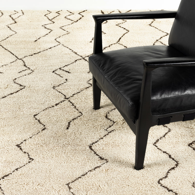 Arwen Taza Black Wool-Cotton Hand-Knotted 8' x 10' Rug