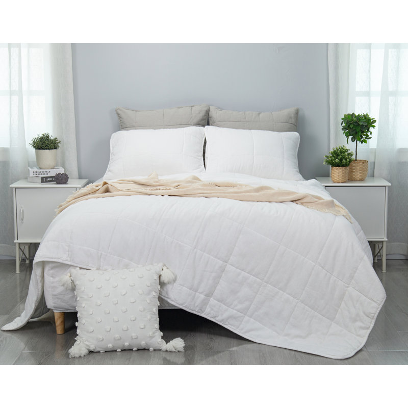 King Size White Cotton Quilt Set with Pillow Shams