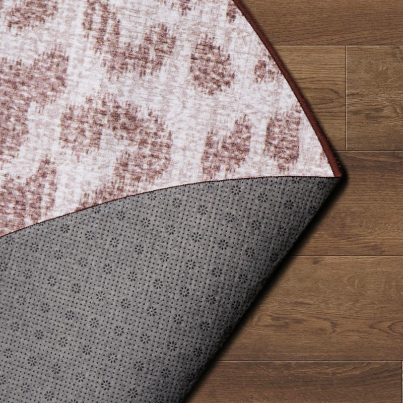 Miya Leopard Print Easy-Care Round 6' Gray Synthetic Rug