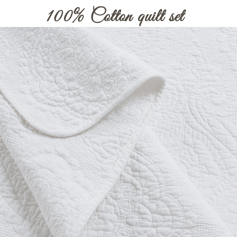 White Microfiber Twin Reversible Daybed Quilt Set