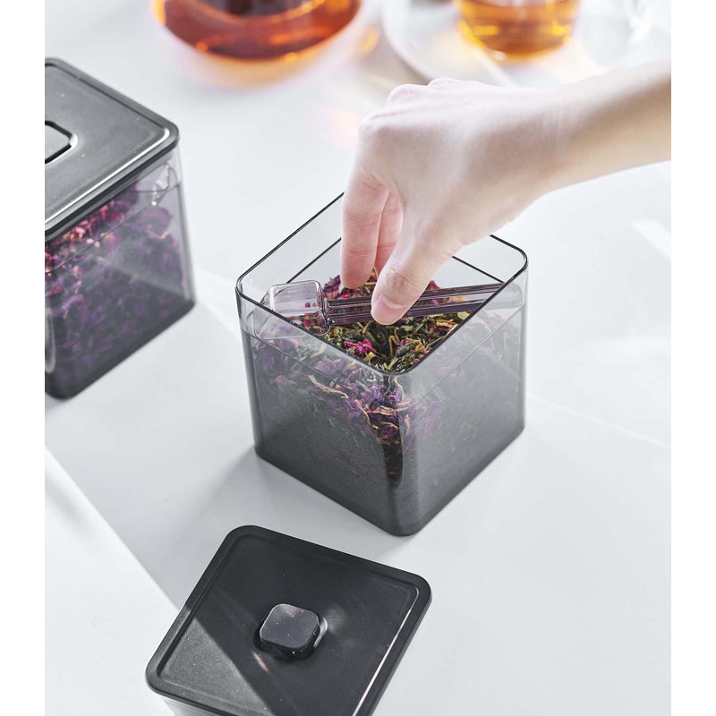 Black Plastic Vacuum-Sealing Food Container with Spoon