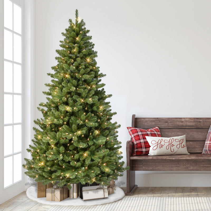 7.5' Green Pre-Lit Artificial Spruce Christmas Tree with Lights