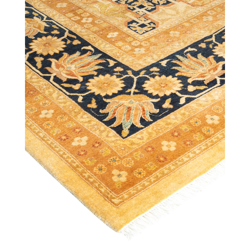 Ivory and Gold Hand-Knotted Wool 9' x 12' Traditional Rug