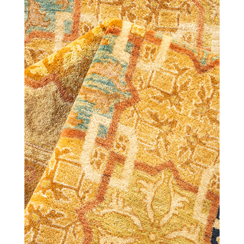 Ivory and Gold Hand-Knotted Wool 9' x 12' Traditional Rug