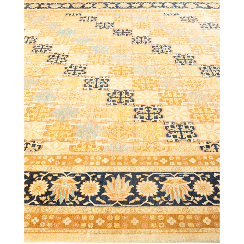 Ivory and Gold Hand-Knotted Wool 9' x 12' Traditional Rug