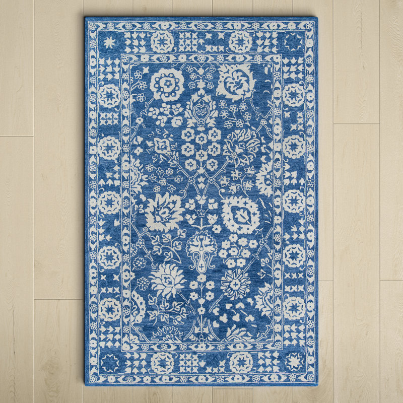 Handmade Blue and White Wool Tufted Area Rug 2' x 3'