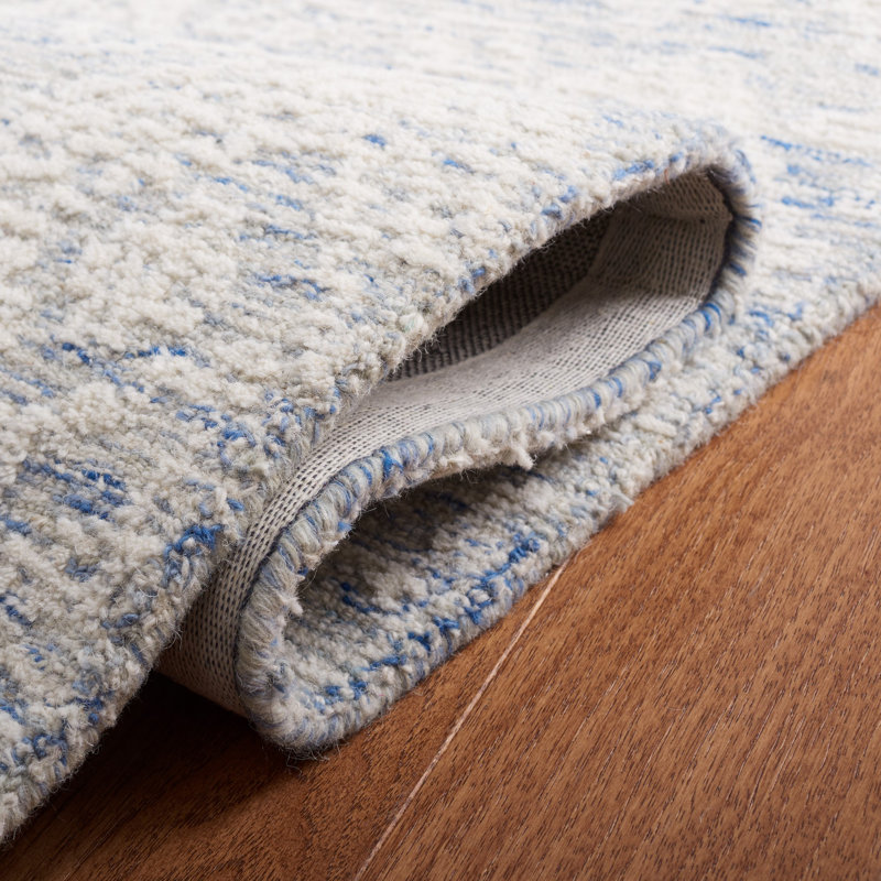 Ivory and Blue Floral Wool Hand-Tufted 4' x 6' Rug