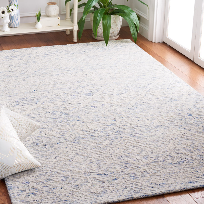 Ivory and Blue Floral Wool Hand-Tufted 4' x 6' Rug