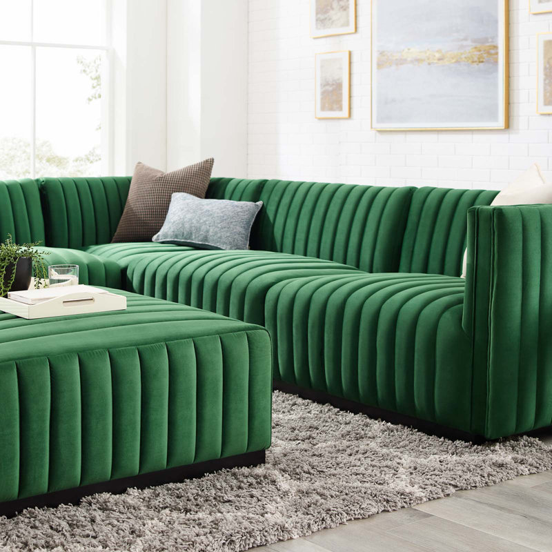 Elegant Black Emerald Velvet 5-Piece Sectional with Ottoman