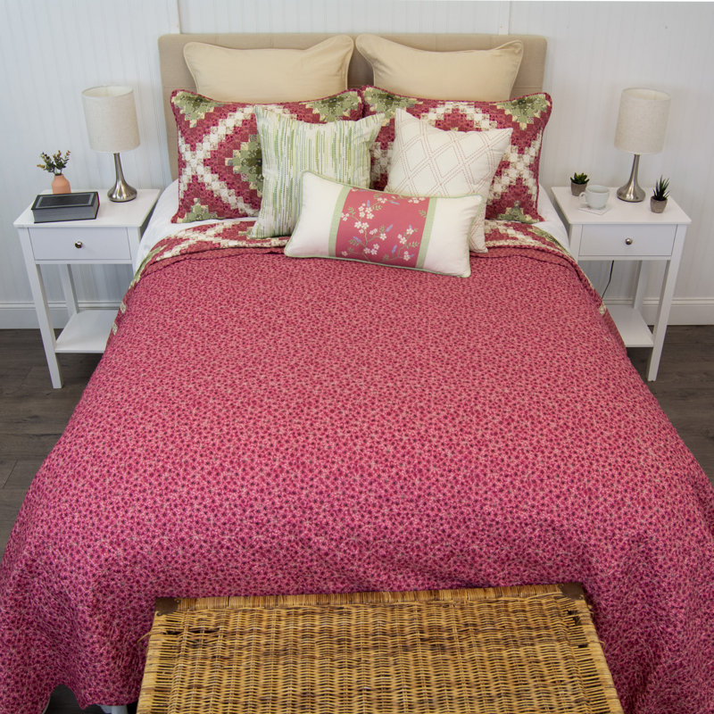 Ivory and Mauve Reversible Microfiber King Quilt Set