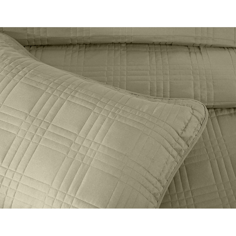 Beige Queen Microfiber 3-Piece Bedspread Set