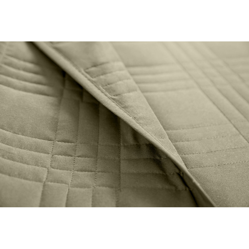 Beige Queen Microfiber 3-Piece Bedspread Set
