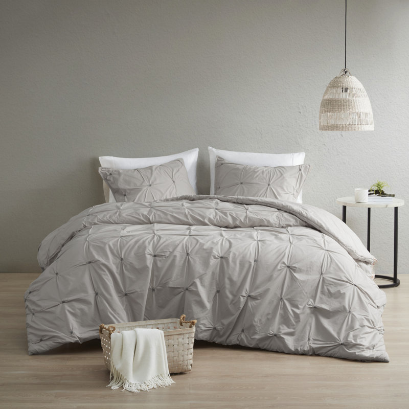 Navy Cotton Pintuck Full/Queen Duvet Cover Set with Shams