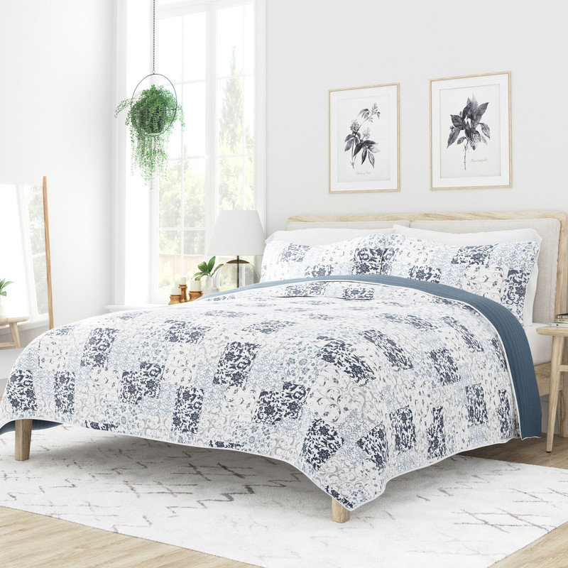 Dusk Blue King Reversible Microfiber Quilt Set
