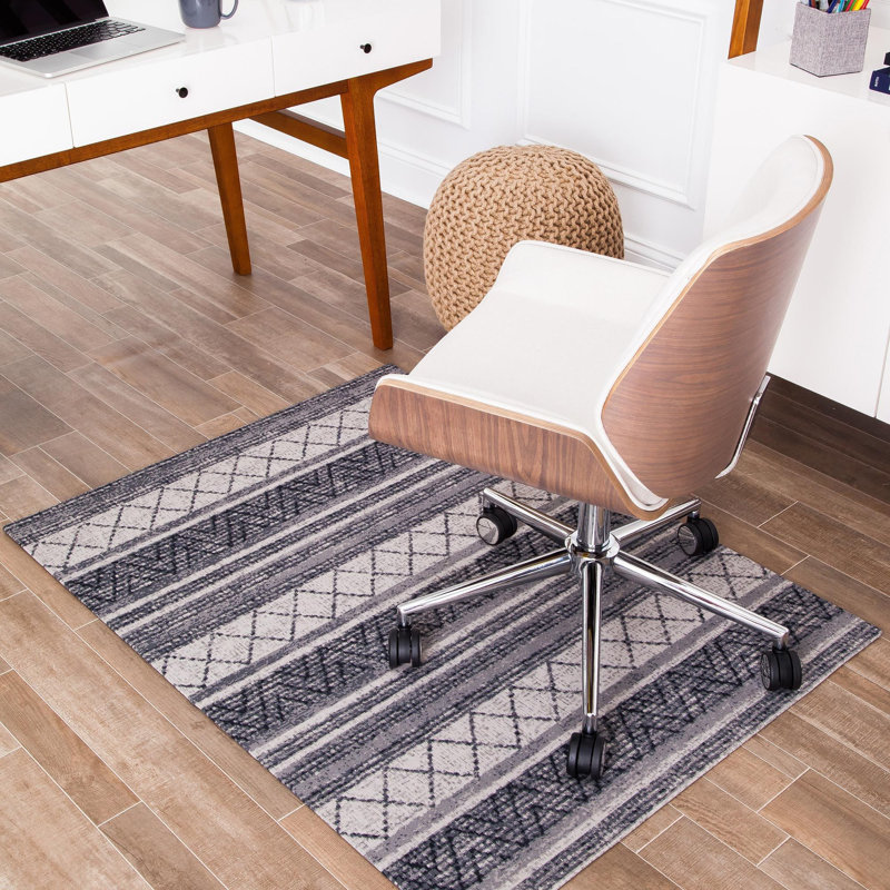 Alesund 40" x 54" Gray and Beige Polyester Chair Mat