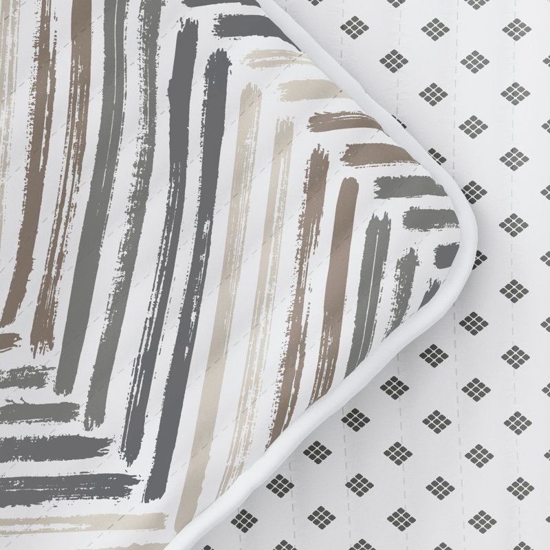 Noble Linens Diamond Chevron King-Size Reversible Quilt Set in Light Gray