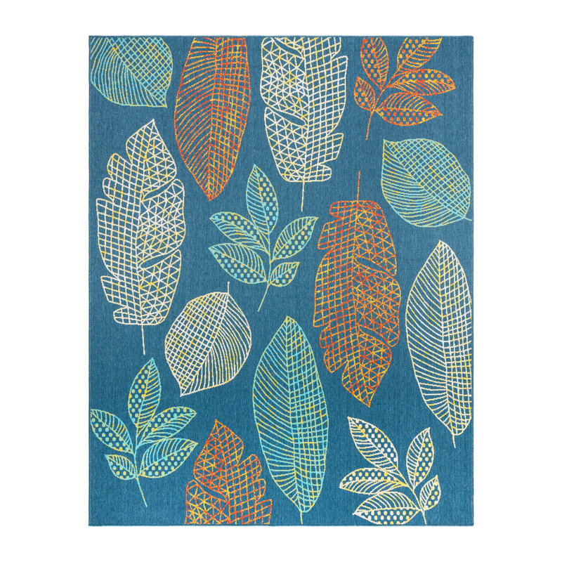 Navy Floral Elegance 8' x 10' Reversible Synthetic Area Rug