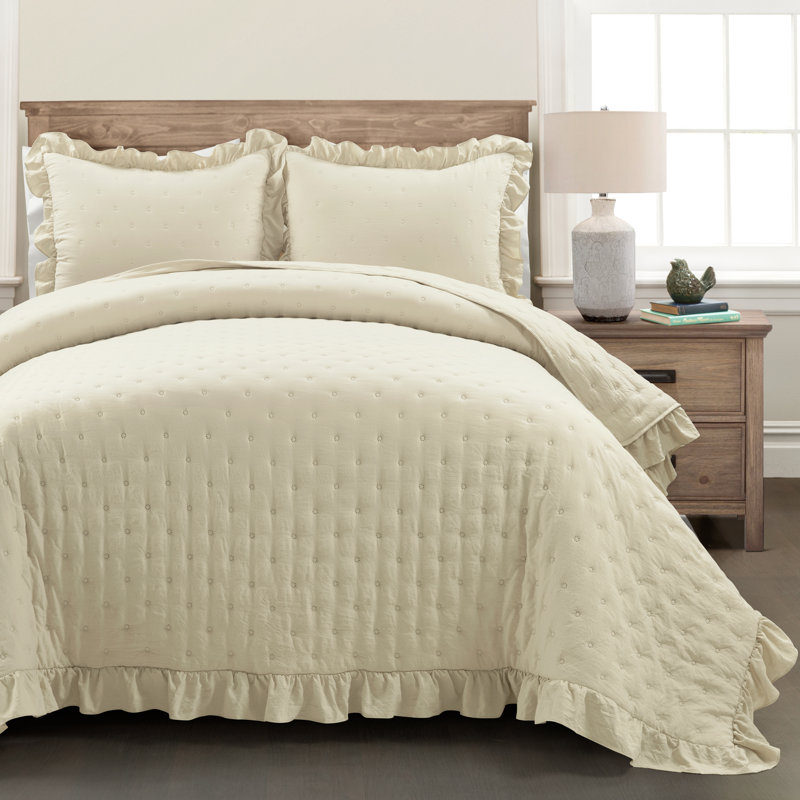 Wheat King Microfiber Reversible Quilt Set with Ruffles