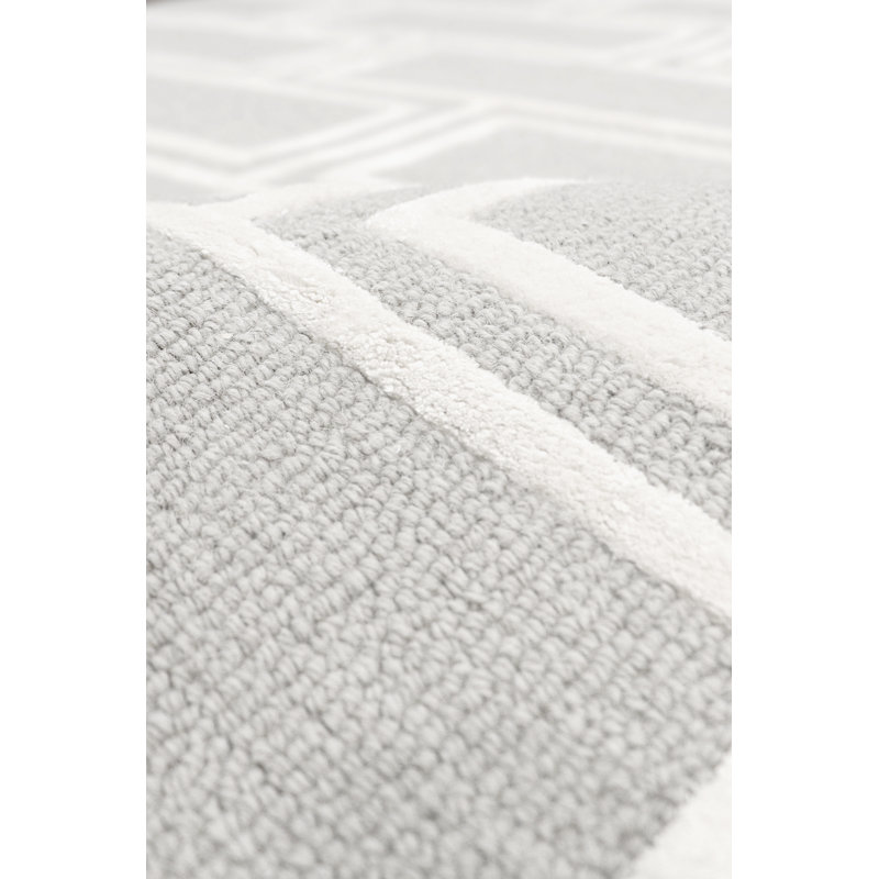 Elegant Silver 15"x25" Hand-Tufted Wool & Viscose Silk Rug