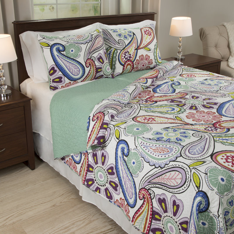 King Size Multicolor Paisley Microfiber Quilt Set
