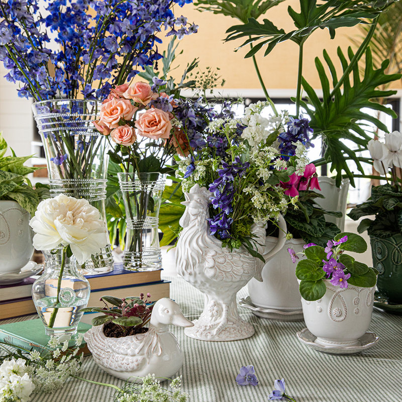 Clear Embossed Glass Mouth-Blown Decorative Table Vase