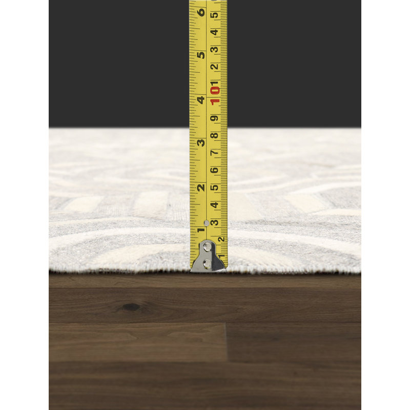 Handmade Geometric Gray Cowhide & Silk 5' x 8' Area Rug